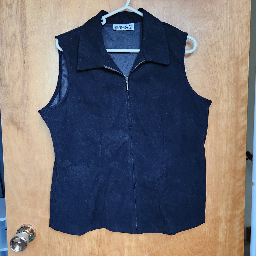 Briggs Black Sleeveless Vest